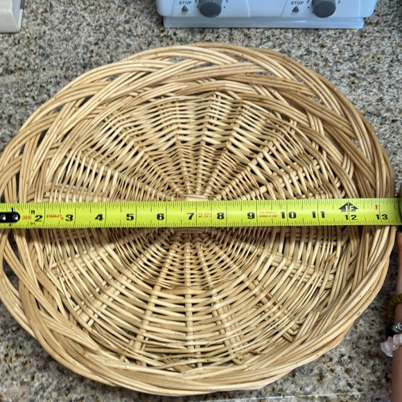 Rattan large round woven basket/tray 13x14 inches - Picture 5 of 6